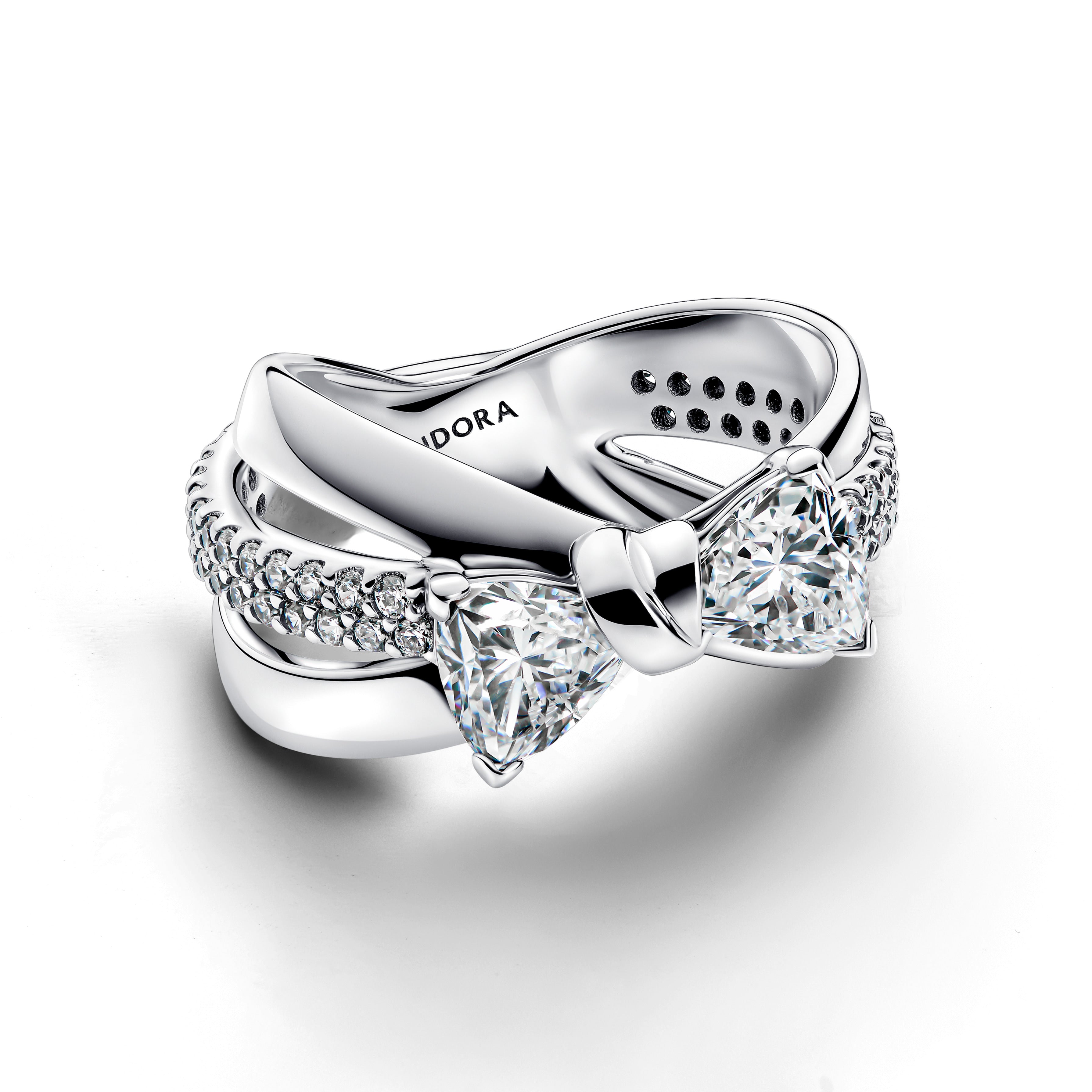 Pandora - Anello Fascia Intrecciata con Fiocco Luminoso